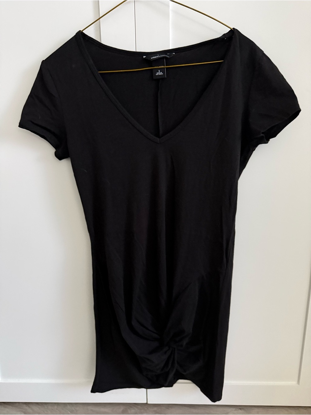 Black Moda International V-Neck Twisted Knot Front Women's Top.